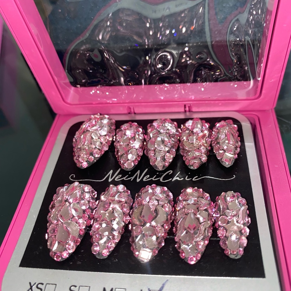 Pink Rhinestone Press-On Nails - Picture 4 of 4